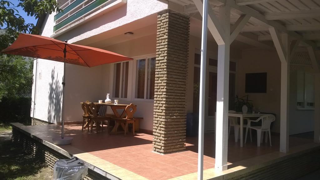 Eva Vendeghaz Villa Balatonlelle Eksteriør billede